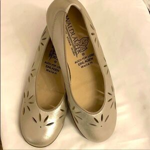 WALDLAUFER SILVER LEATHER CUT OUT FLATS.  NEW